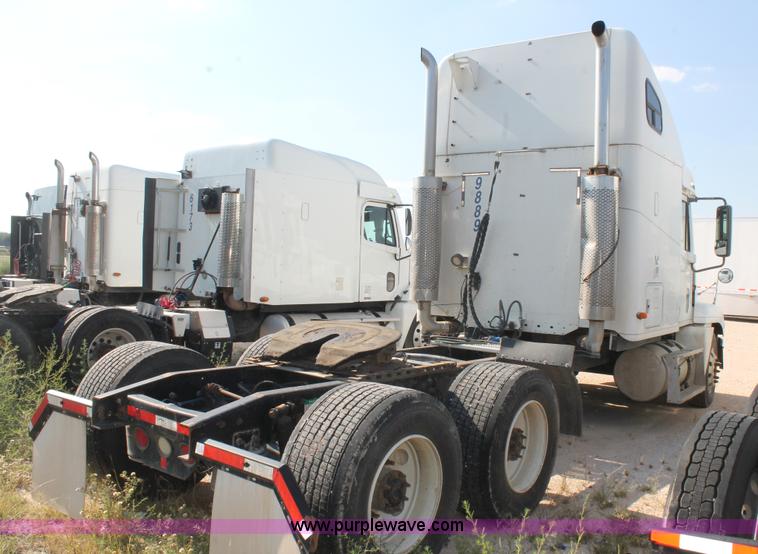 image for item J1442 1998 Freightliner Century Class semi truck