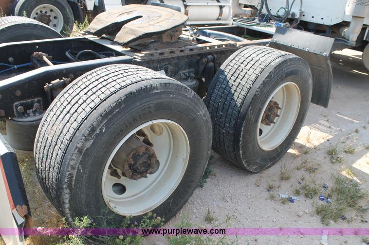 image for item J1442 1998 Freightliner Century Class semi truck