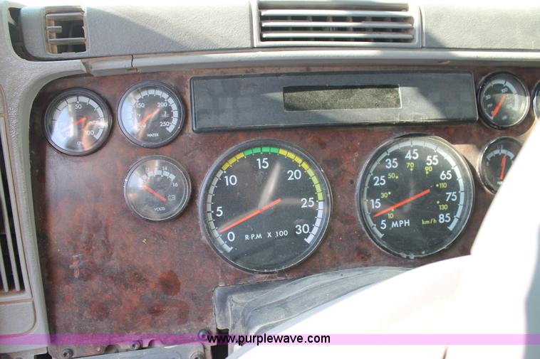 image for item J1442 1998 Freightliner Century Class semi truck