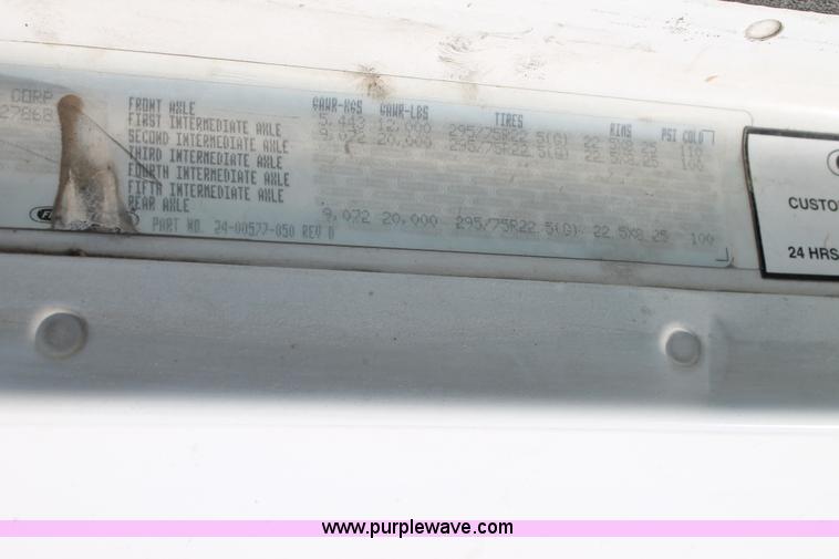 image for item J1442 1998 Freightliner Century Class semi truck