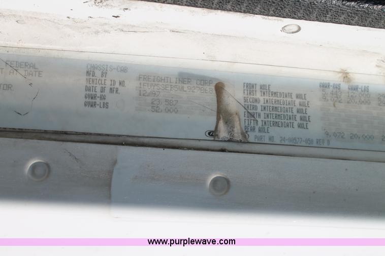 image for item J1442 1998 Freightliner Century Class semi truck