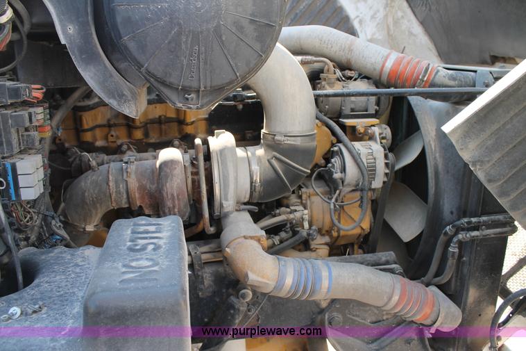 image for item J1443 2001 Peterbilt 387 semi truck