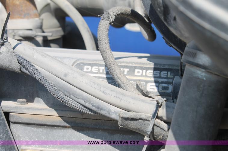 image for item J1444 1998 Peterbilt 377 semi truck