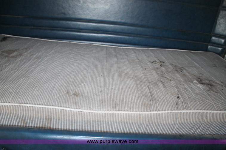 image for item J1444 1998 Peterbilt 377 semi truck