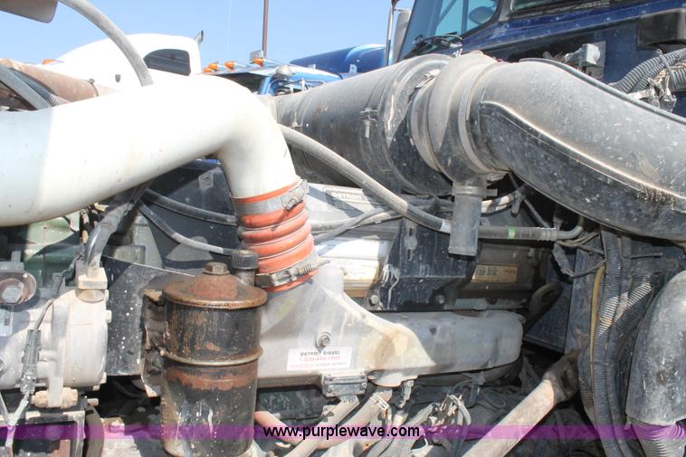 image for item J1445 1998 Peterbilt 377 semi truck