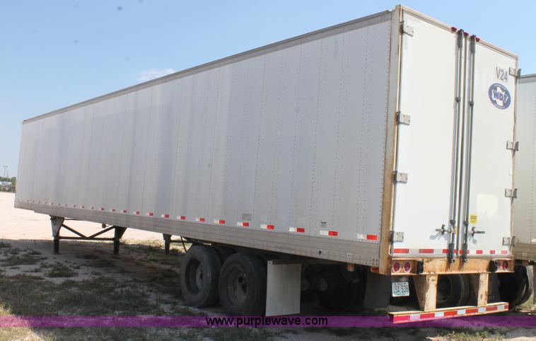 image for item J1451 2002 Hyundai dry van trailer