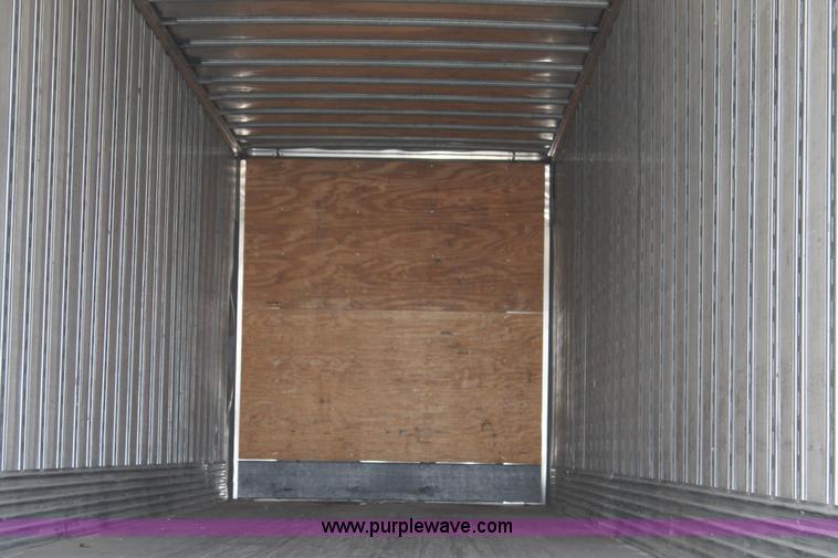 image for item J1451 2002 Hyundai dry van trailer