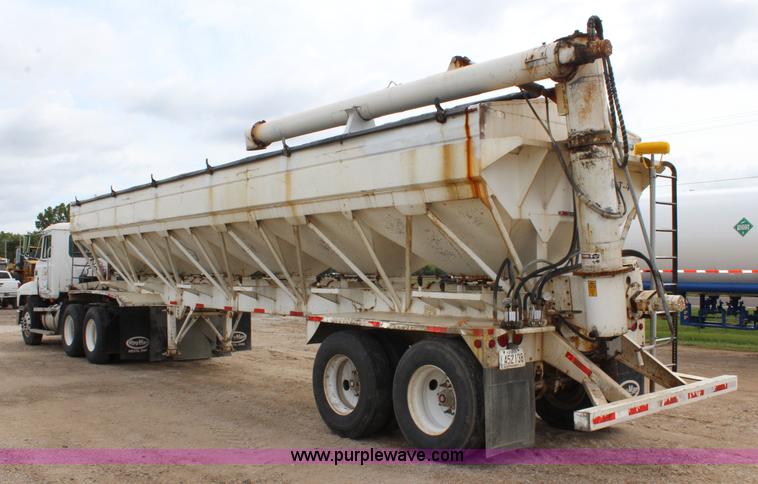 image for item J3695 1997 Mack CH613 semi truck with fertilizer delivery trailer