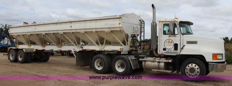 image for item J3695 1997 Mack CH613 semi truck with fertilizer delivery trailer