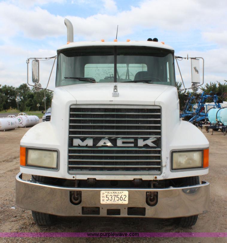 image for item J3695 1997 Mack CH613 semi truck with fertilizer delivery trailer