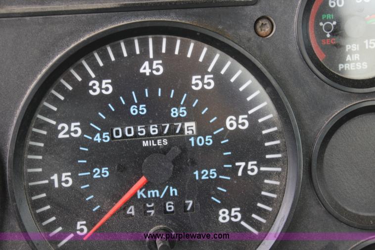 image for item J3695 1997 Mack CH613 semi truck with fertilizer delivery trailer