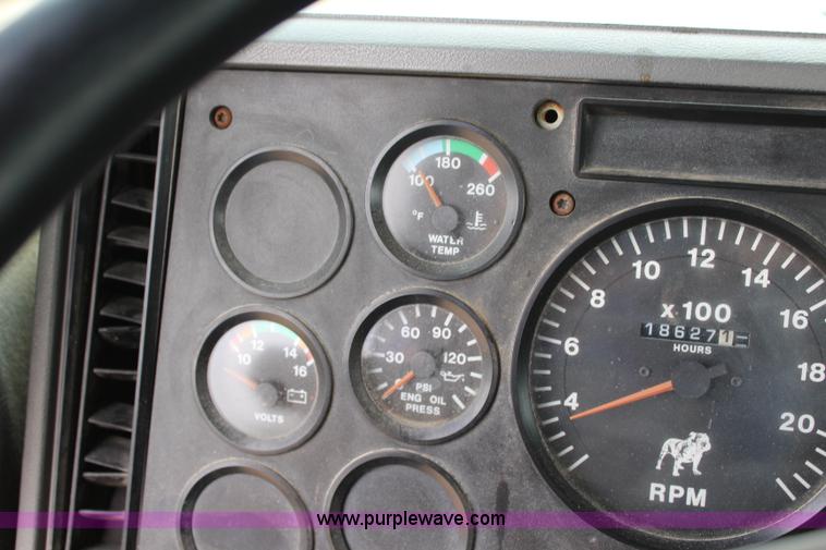 image for item J3695 1997 Mack CH613 semi truck with fertilizer delivery trailer