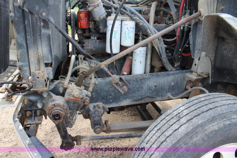 image for item J3695 1997 Mack CH613 semi truck with fertilizer delivery trailer