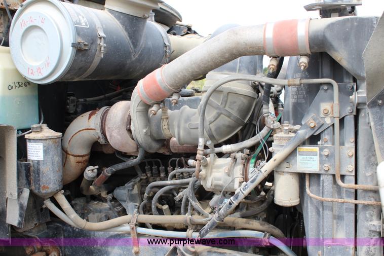 image for item J3695 1997 Mack CH613 semi truck with fertilizer delivery trailer