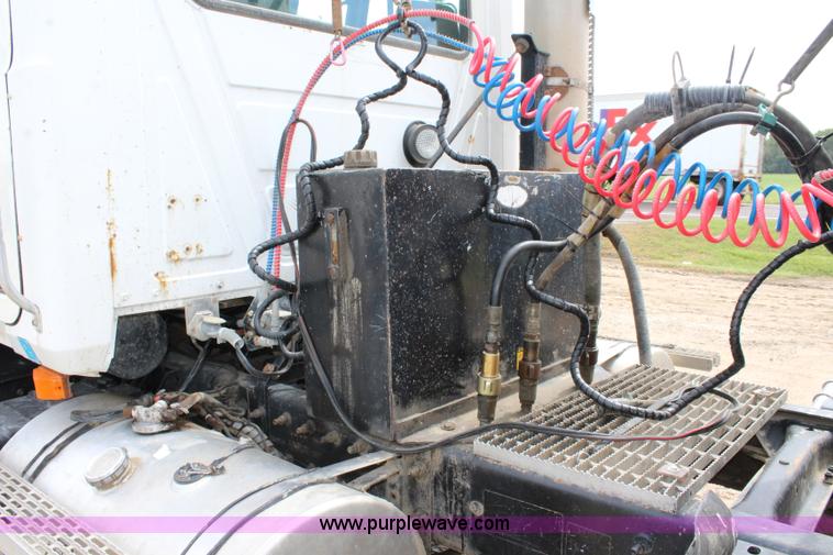 image for item J3695 1997 Mack CH613 semi truck with fertilizer delivery trailer