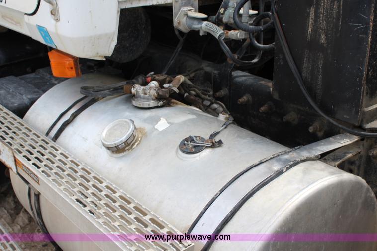 image for item J3695 1997 Mack CH613 semi truck with fertilizer delivery trailer