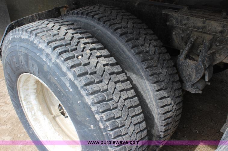 image for item J3695 1997 Mack CH613 semi truck with fertilizer delivery trailer