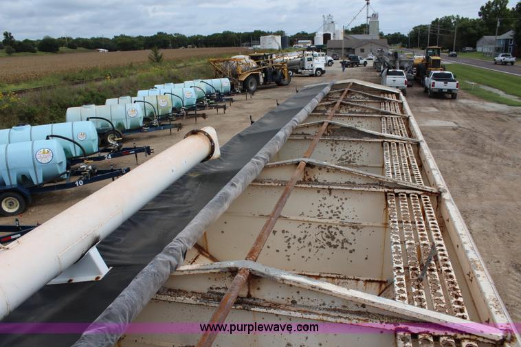 image for item J3695 1997 Mack CH613 semi truck with fertilizer delivery trailer