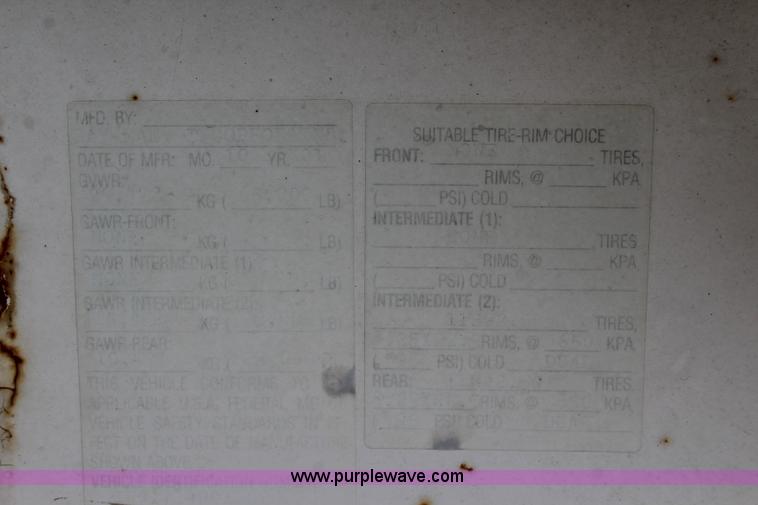 image for item J3695 1997 Mack CH613 semi truck with fertilizer delivery trailer