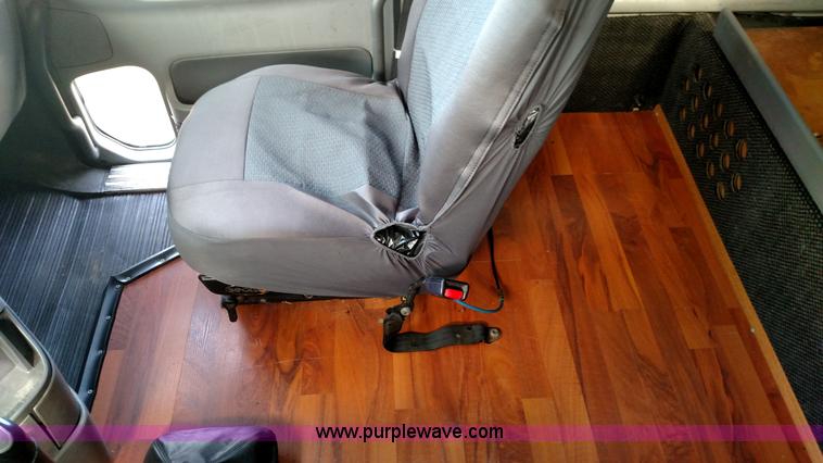 image for item K1184 2002 Freightliner Century Class ST120 semi truck