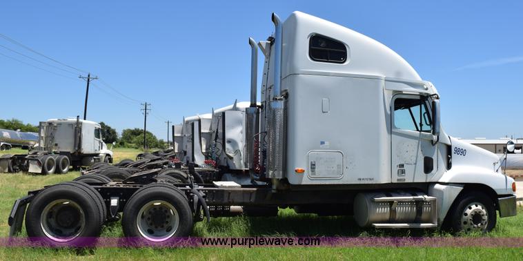image for item K6141 1998 International Century FLC120 semi truck