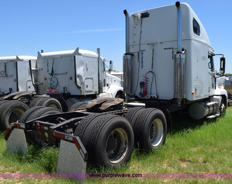 image for item K6141 1998 International Century FLC120 semi truck