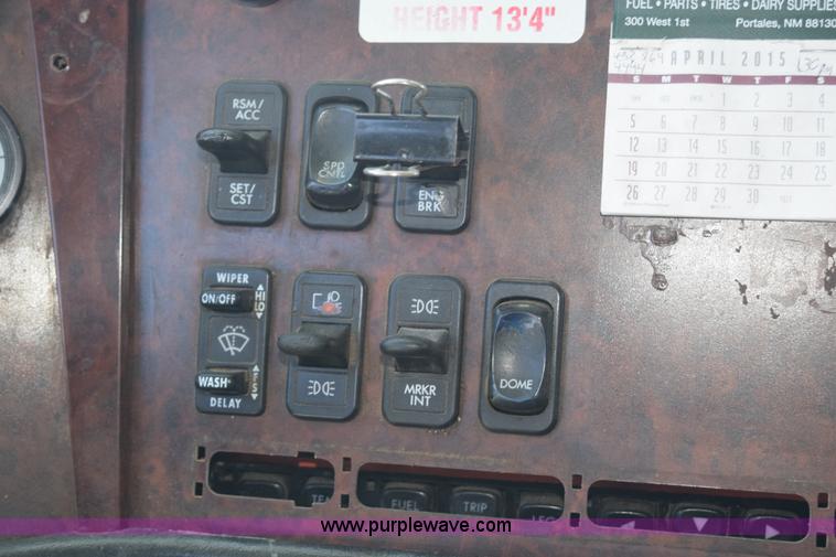 image for item K6141 1998 International Century FLC120 semi truck