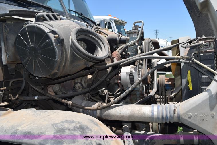 image for item K6141 1998 International Century FLC120 semi truck