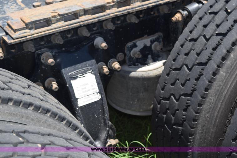 image for item K6141 1998 International Century FLC120 semi truck