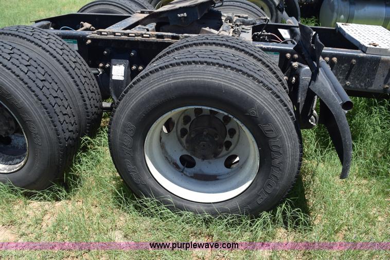 image for item K6141 1998 International Century FLC120 semi truck