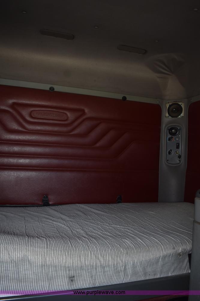 image for item K6148 2003 Freightliner Century ST120 semi truck