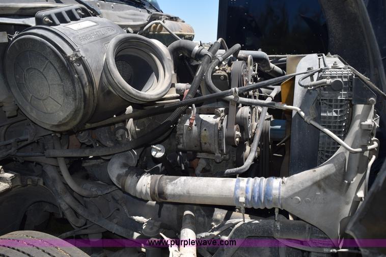 image for item K6148 2003 Freightliner Century ST120 semi truck