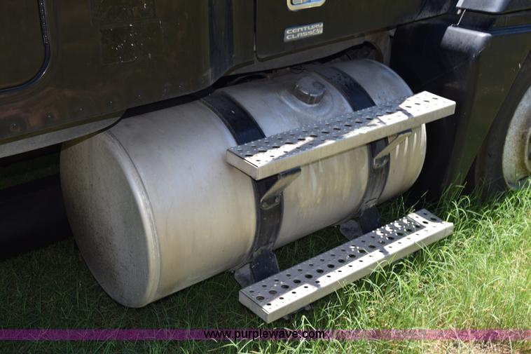 image for item K6148 2003 Freightliner Century ST120 semi truck