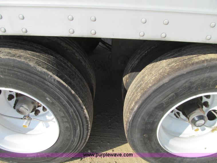 image for item K6353 2005 Great Dane 7411TP-SA dry van trailer