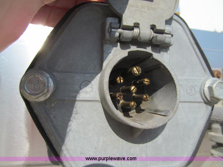 image for item K6354 2005 Great Dane 7411TP-SA dry van trailer