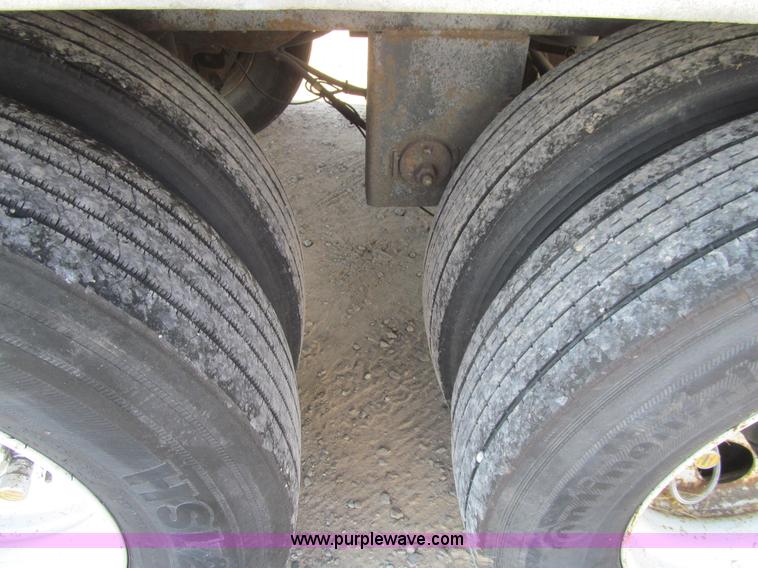 image for item K6354 2005 Great Dane 7411TP-SA dry van trailer