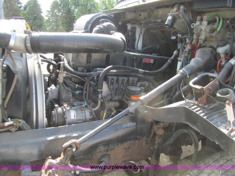 image for item K6356 1999 Volvo VNL64T semi truck