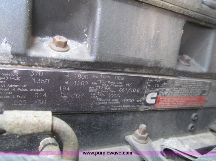 image for item K6356 1999 Volvo VNL64T semi truck