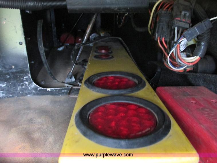 image for item L3849 2007 International 9200i toter truck