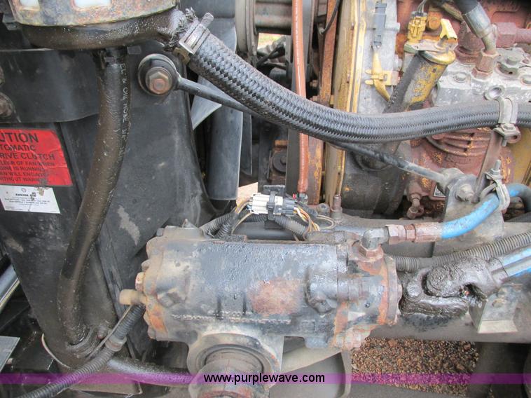 image for item L3849 2007 International 9200i toter truck