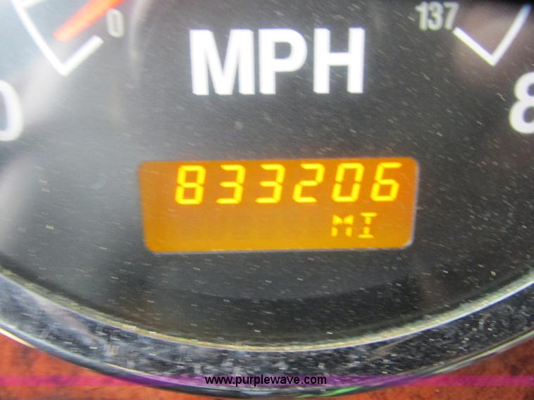 image for item L3849 2007 International 9200i toter truck