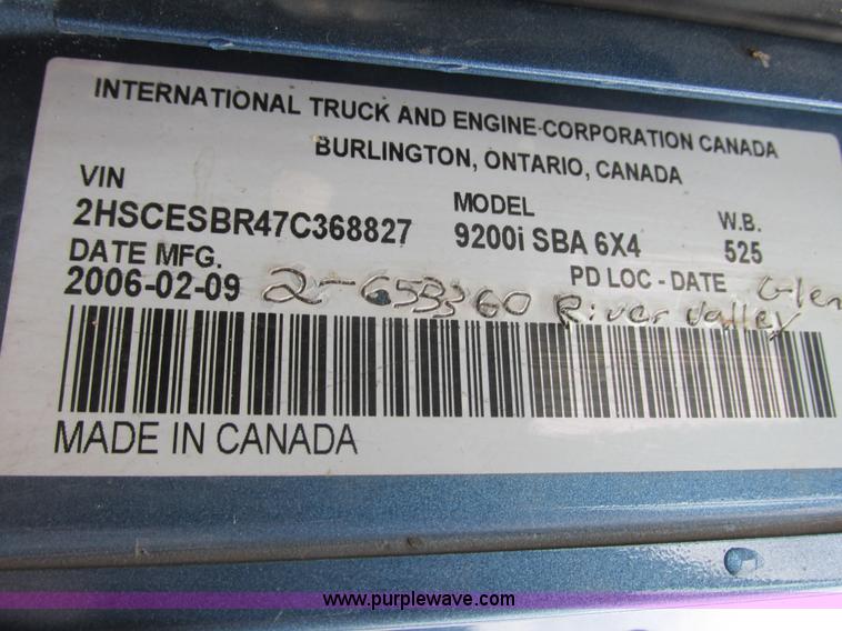 image for item L3849 2007 International 9200i toter truck