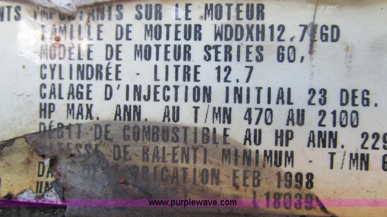 image for item L5265 1998 Peterbilt 377 semi truck