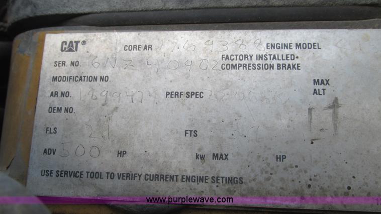 image for item L5266 2001 Peterbilt 387 semi truck