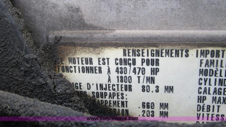 image for item L5267 1999 Peterbilt 377 semi truck