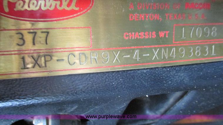 image for item L5267 1999 Peterbilt 377 semi truck