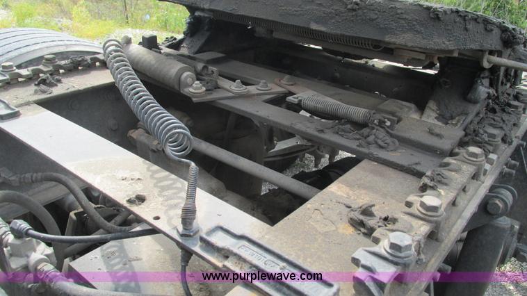 image for item L5271 2007 International 9400i semi truck