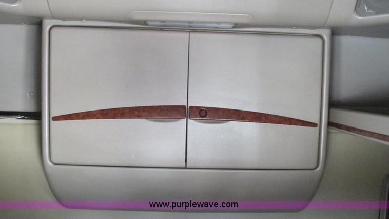 image for item L5271 2007 International 9400i semi truck