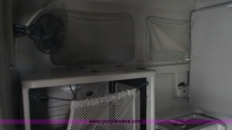 image for item L5272 2007 International 9400i semi truck