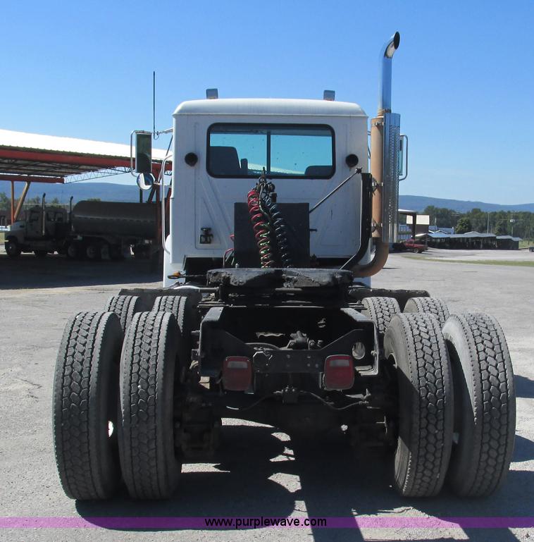 image for item L5285 1994 Mack CH613 semi truck